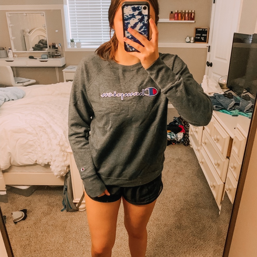 Gray Champion Crewneck
